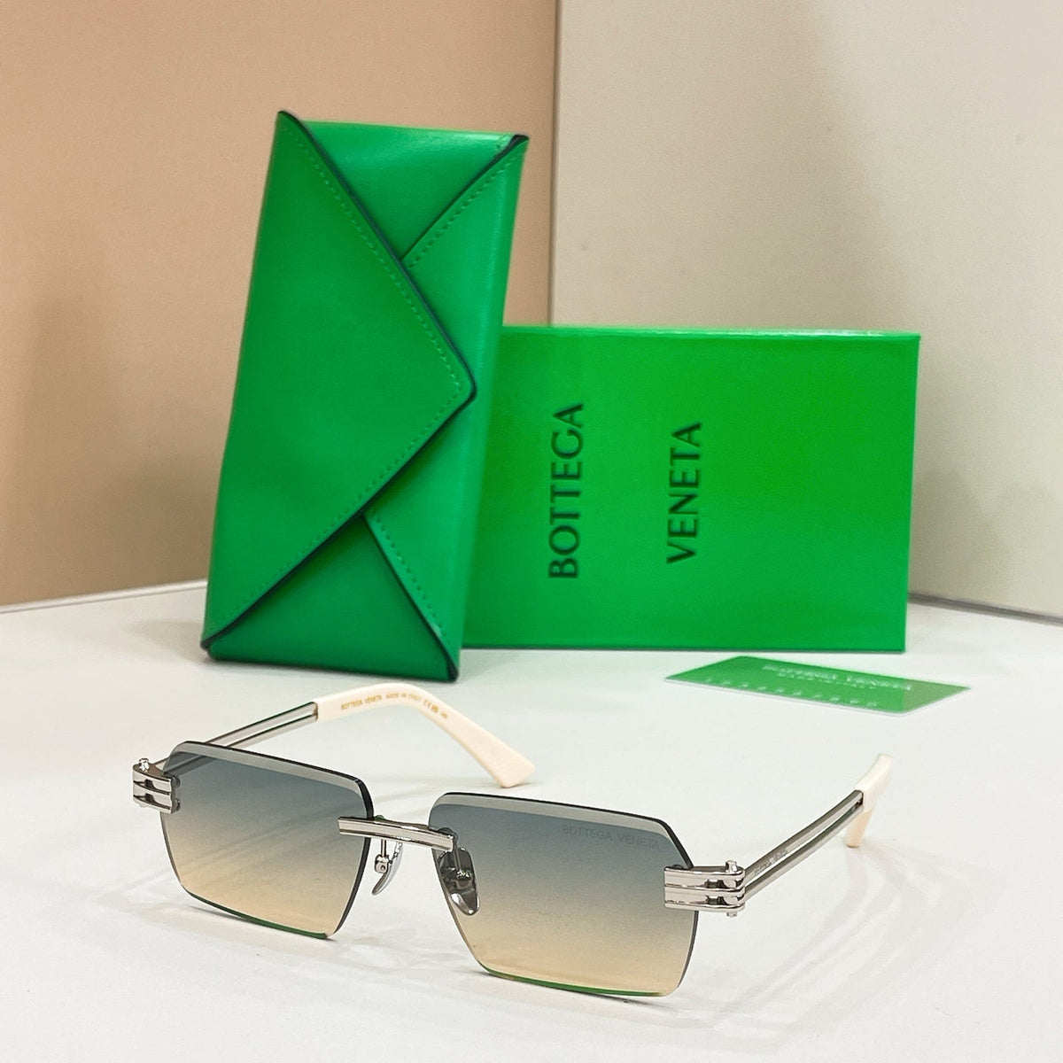 Bottega Veneta BV2347S Sunglasses